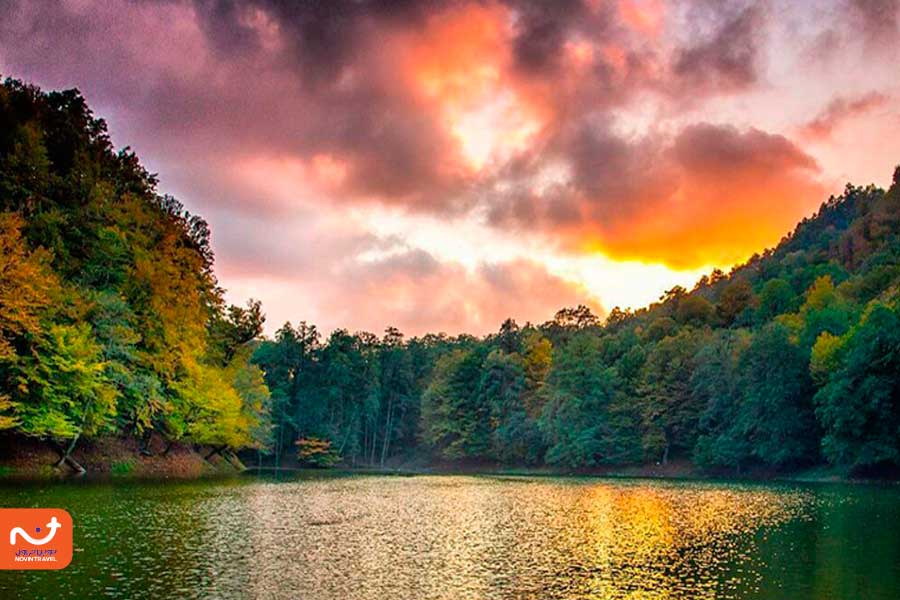 دریاچه چورت در پاییز