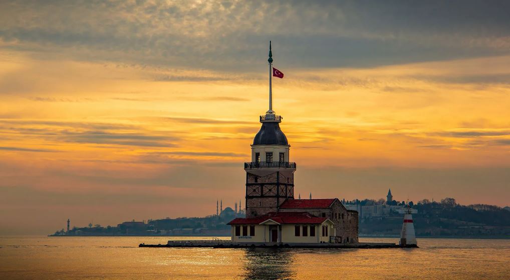 برج دختر استانبول ترکیه دیدنی های ترکیه جاذبه های گردشگری استانبول بلیط هواپیما استانبول تور استانبول نوین تراول برج دختر کیز کولسی کیزکولسی 