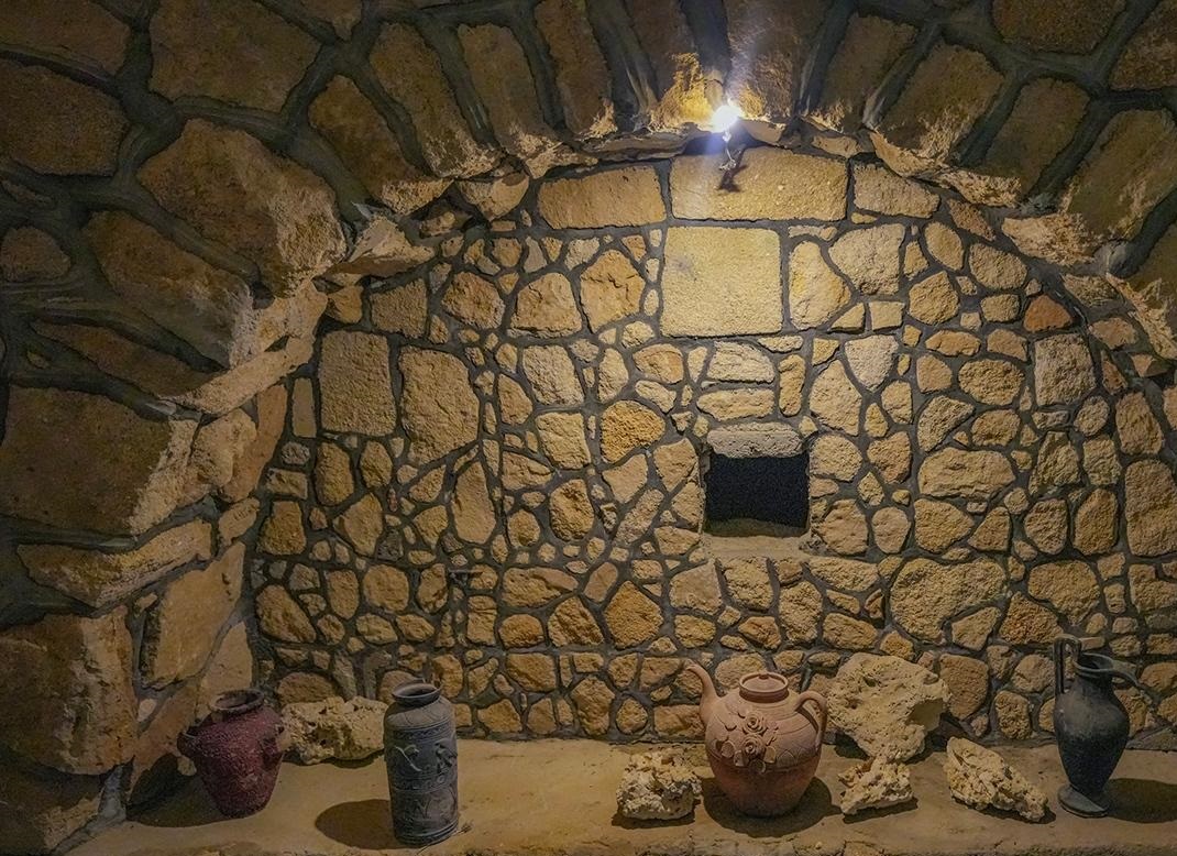 شهر زیرزمینی کاریز کیش جاهای دیدنی کیش بلیط هواپیما کیش سفر به کیش تور کیش تفریحات کیش جاهای تاریخی کیش قنات کیش کاریز کیش کاریز کیش شهر زیرزمینی