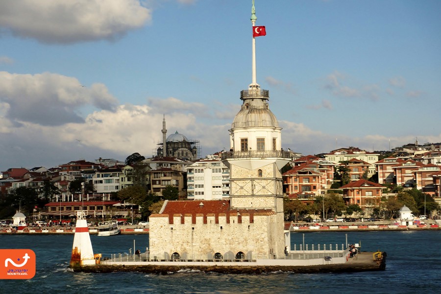  برج دختر یا کیزکولسی یکی از جاذبه‌های تنگه بسفر استانبول است