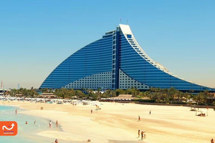 جمیرا، نخل جمیرا، دبی مارینا، الفهیدی، مرکز شهر دبی، بهترین مناطق برای رزرو هتل در دبی به‌شمار می‌روند.