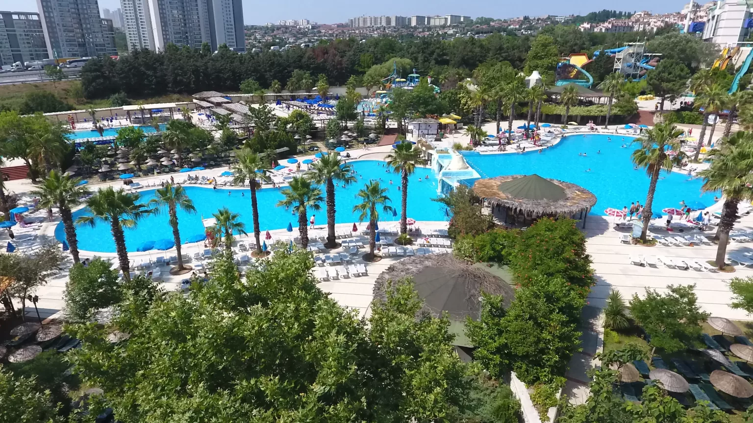 پارک آبی دلفین استانبول؛ با بزرگ‌ترین و محبوب‌ترین پارک آبی استانبول آشنا شوید
