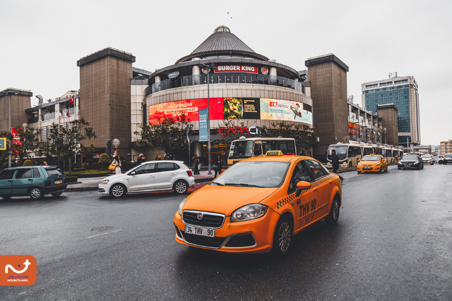 شما در استانبول میتوانید با موبایل تاکسی اینترنتی بگیرید