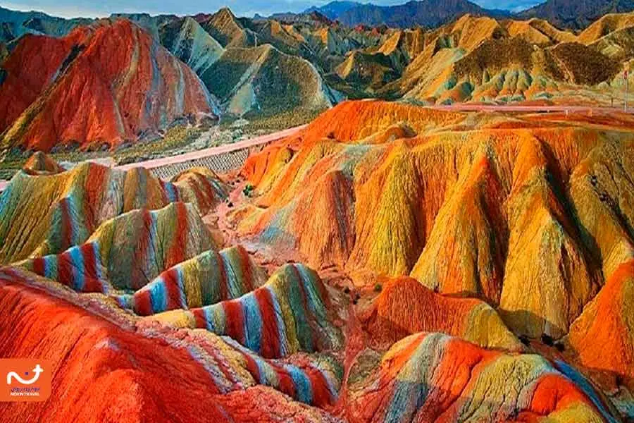 کوه های رنگی آلاغ لار