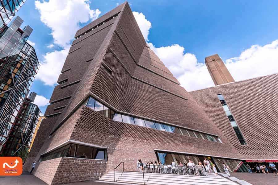 نمایی از ساختمان موزه Tate Modern در لندن.