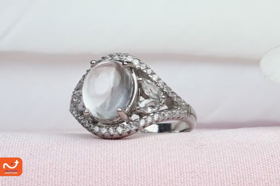 در نجف سوغات معروف نجف است. 