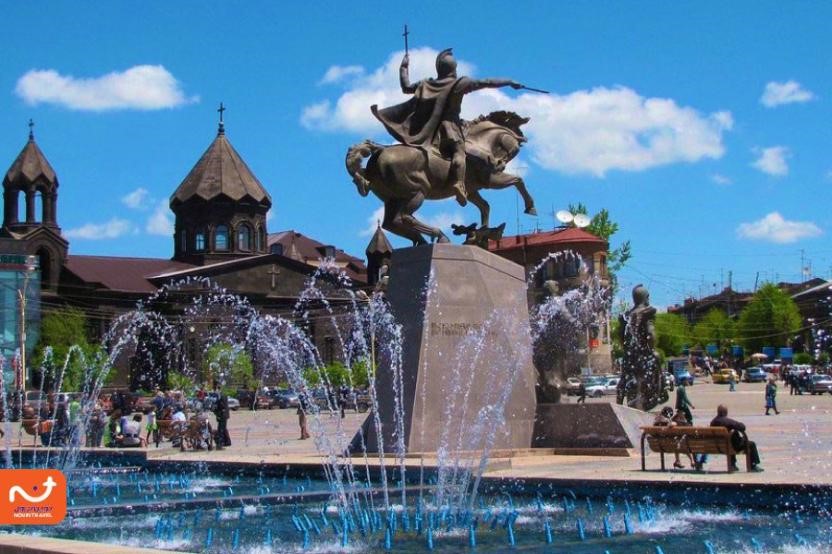 بدون شک شهر تاریخی گیومری را می‌توان یکی از زیباترین جاهای دیدنی ارمنستان دانست. 