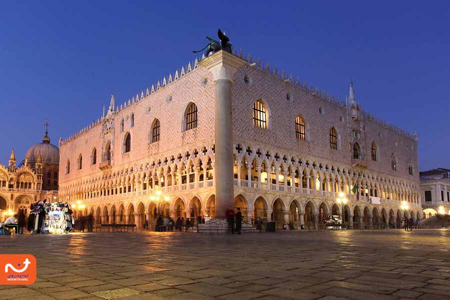 جاهای دیدنی ونیز، کاخ دوک، نماد قدرت تاریخی