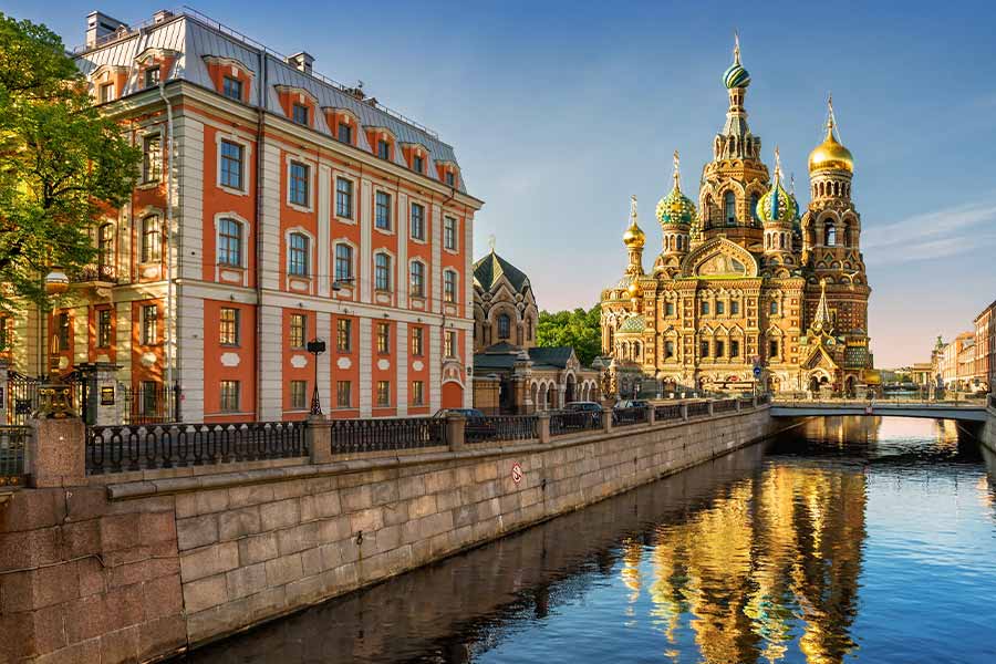 نمایی از شهر سن پتزربورگ و جاهای دیدنی سن پترزبورگ روسیه.