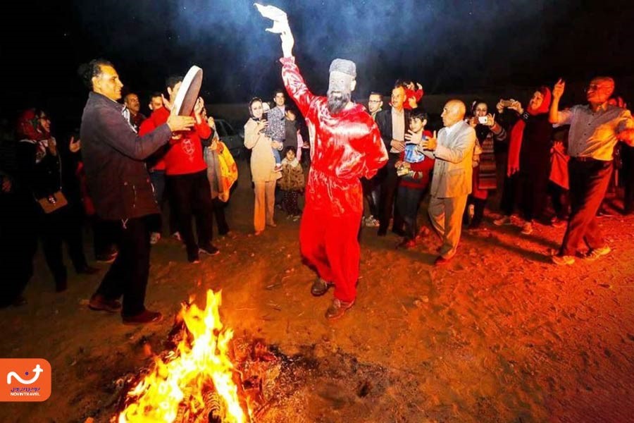 چهارشنبه سوری و شادی مردم در کنار آتش