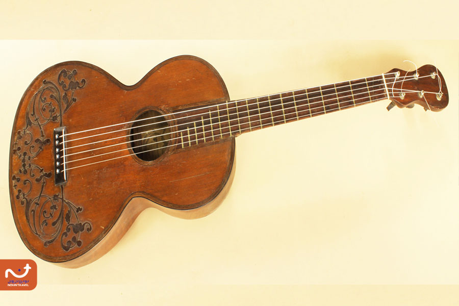 گیتار؛ یکی از سوغاتی های اسپانیا