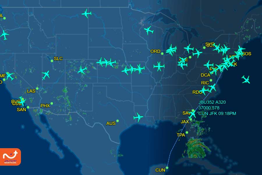 ردیابی هواپیما به علاقه‌مندان امکان کسب اطلاعات درباره سن هواپیما، ارتفاع پرواز و غیره را می‌دهد. 