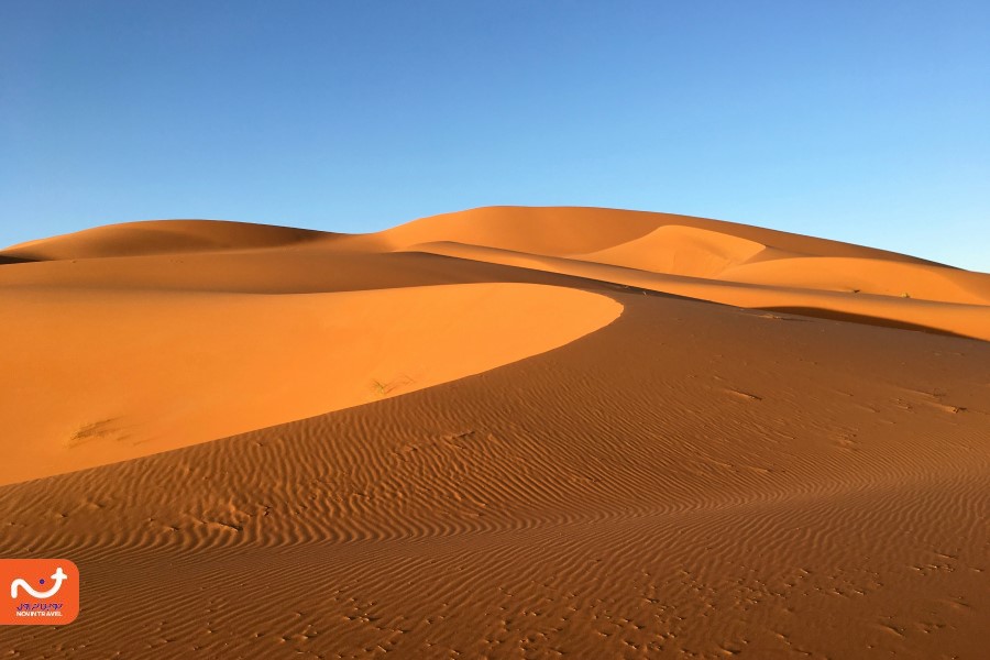 فاصله کویر مصر تا اصفهان ۴۲۰ کیلومتر است.