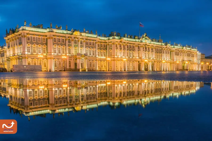 نمایشگاه نقاشی‌های معروف در یکی از مشهورترین موزه‌های جهان