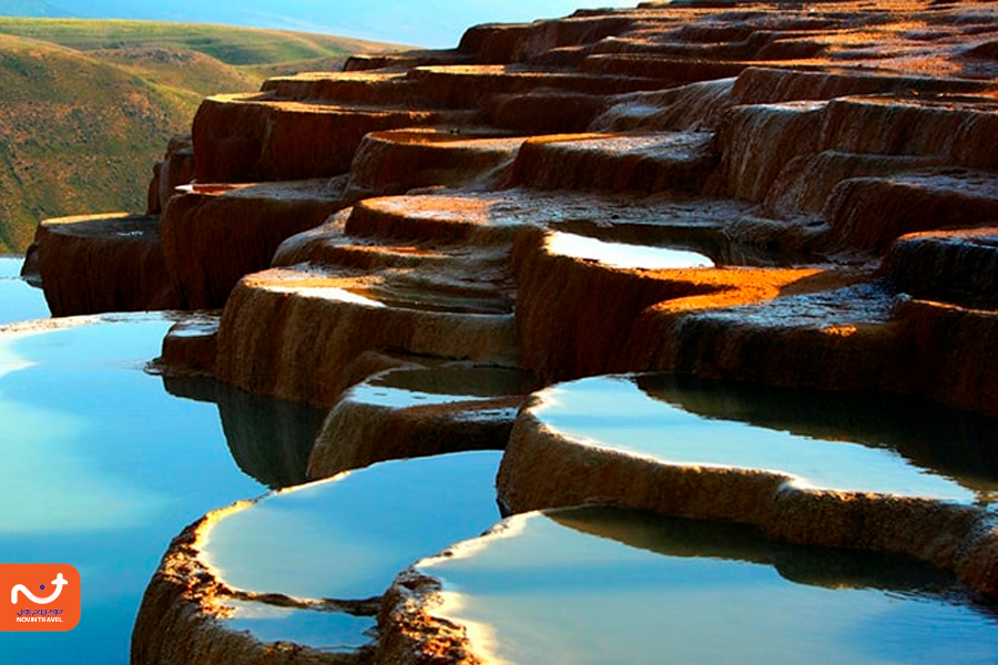 رنگهای طبیعی آب چشمه باداب سورت.