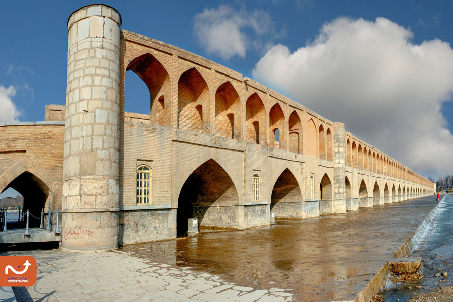 سی و سه پل اصفهان