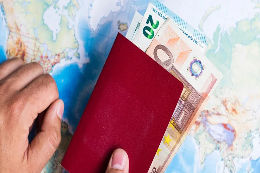 تمکن مالی چیست؟ هزینه و روش‌ها