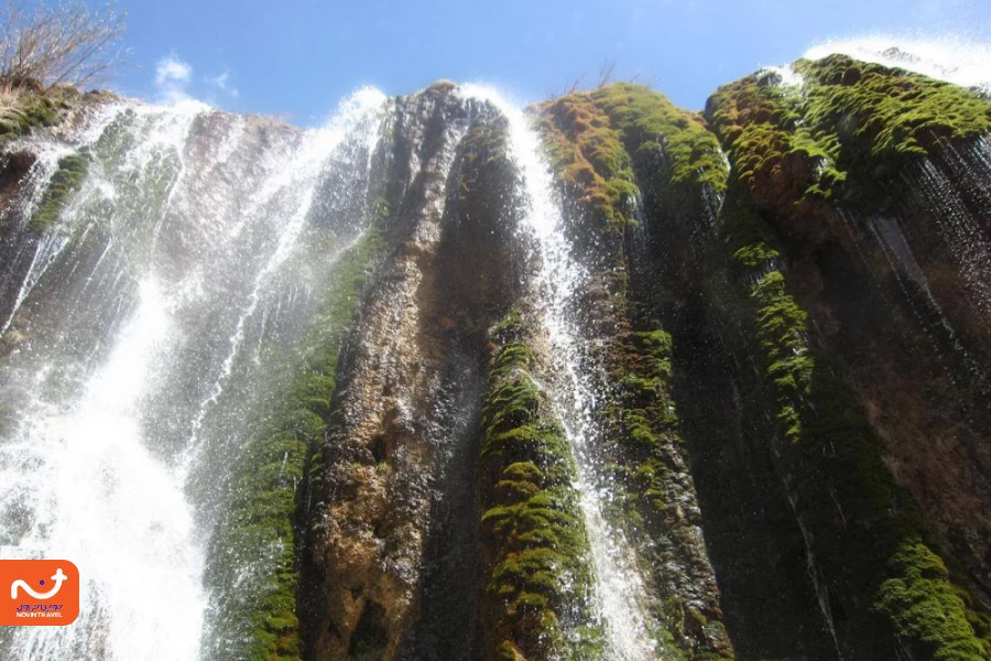 آبشار پونه زار در ۲۵ کیلومتری شهر فریدونشهر در استان اصفهان واقع شده است. 