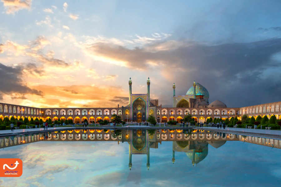 هنگام بازدید از آبشار پونه زار فریدونشهر، از سایر جاذبه‌های استان اصفهان هم دیدن کنید. 