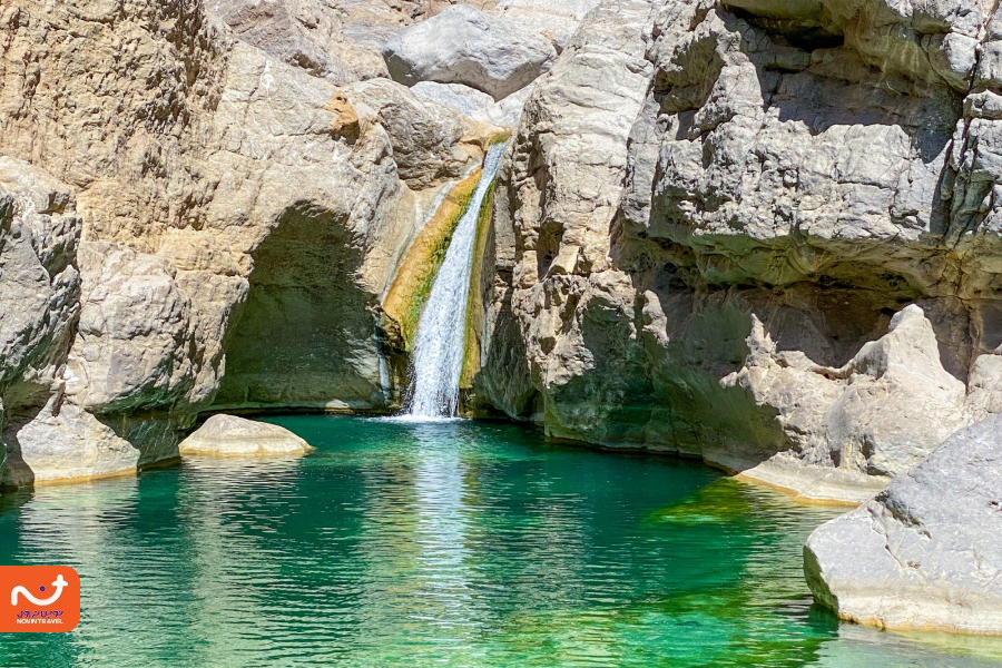 در وادی بنی خالد مسقط آبشارهای گوناگونی وجود دارد.