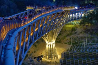 همه چیز درباره پل طبیعت تهران