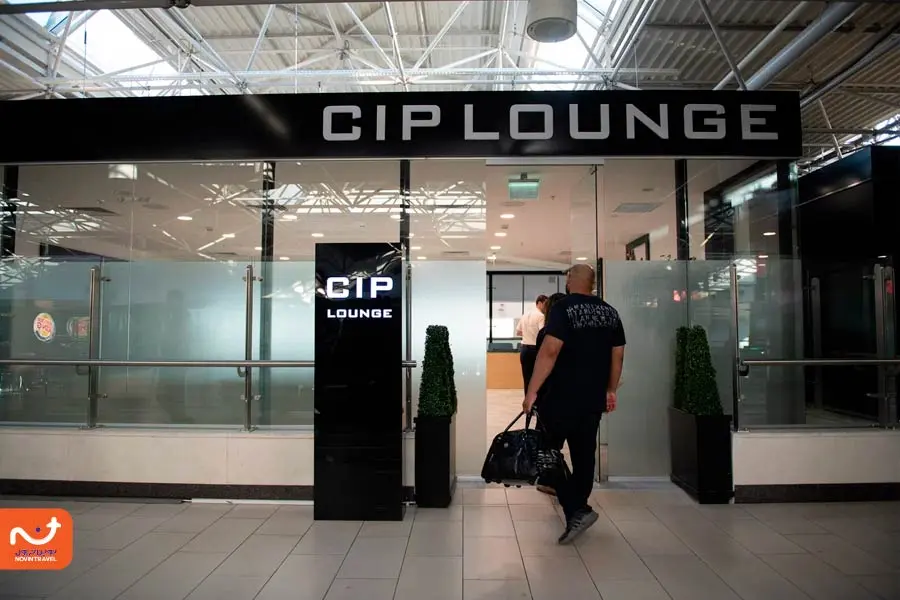 ورود به بخش CIP در فرودگاه