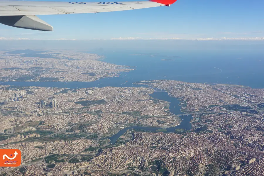 بلیط هواپیما ترکیه یکی از اصلی‌ترین هزینه‌های سفر به استانبول است.