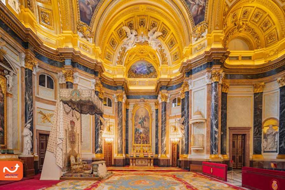 تصویر معماری داخلی کاخ سلطنتی مادرید