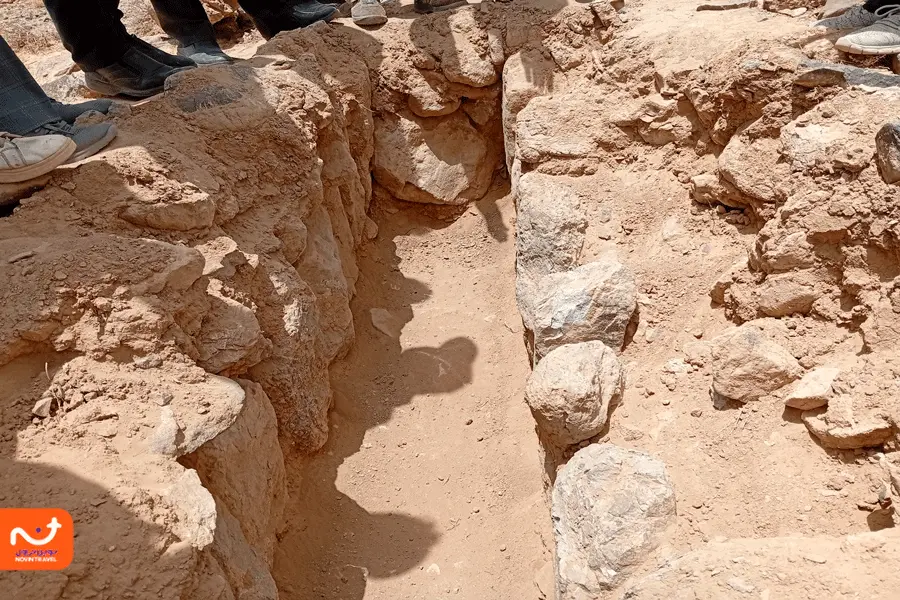 کشف گورستان تاریخی در بهاباد یزد