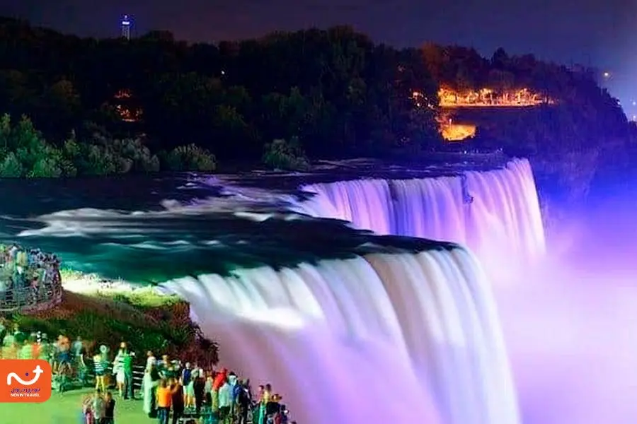 آبشار نیاگارا در شب