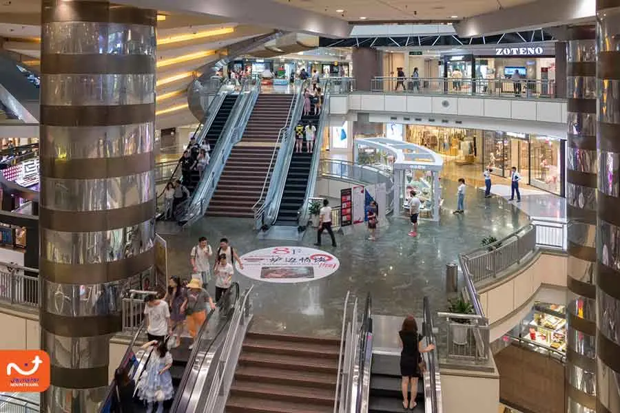 سوپر برند مال از بهترین مراکز خرید شانگهای چین