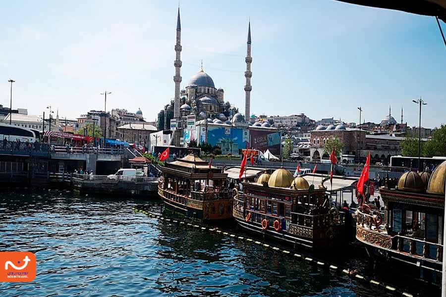 قایق‌سواری در اسکله امینونو