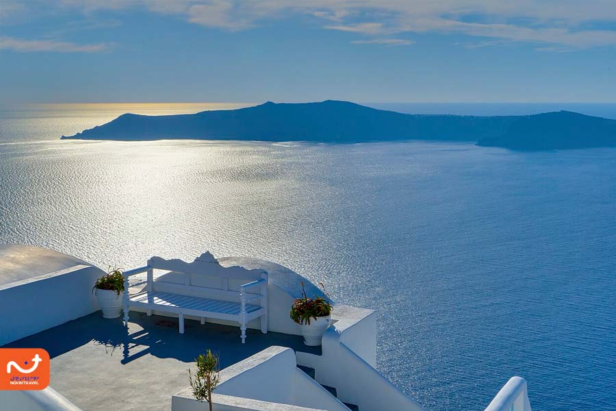 بهترین زمان سفر به سانتورینی برای تجربه فعالیت‌های شبانه