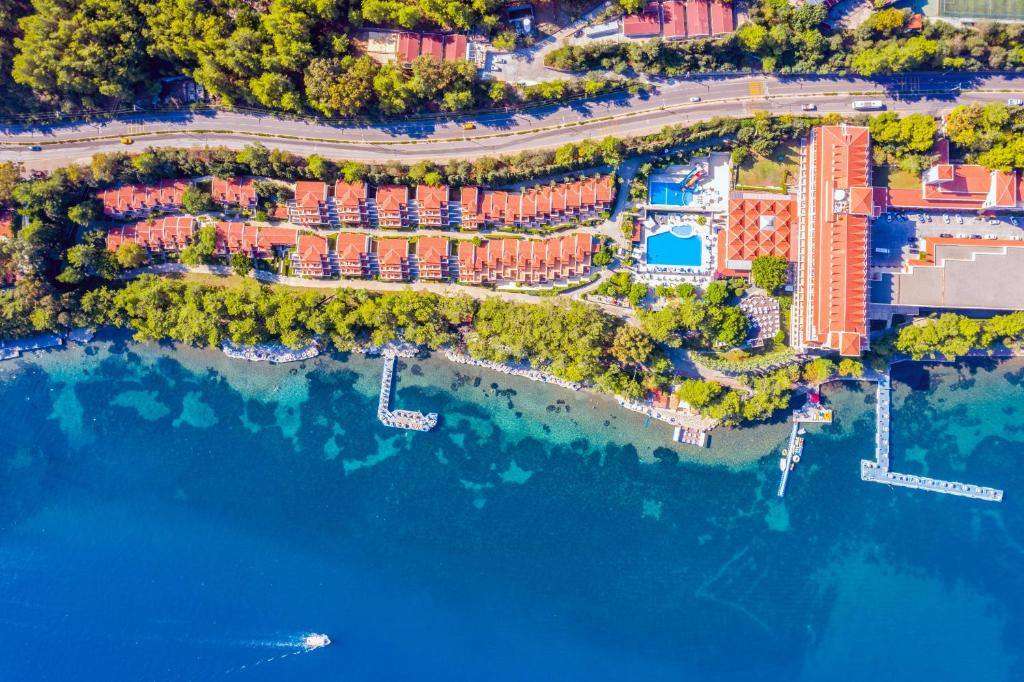 HOTEL LABRANDA MARES
