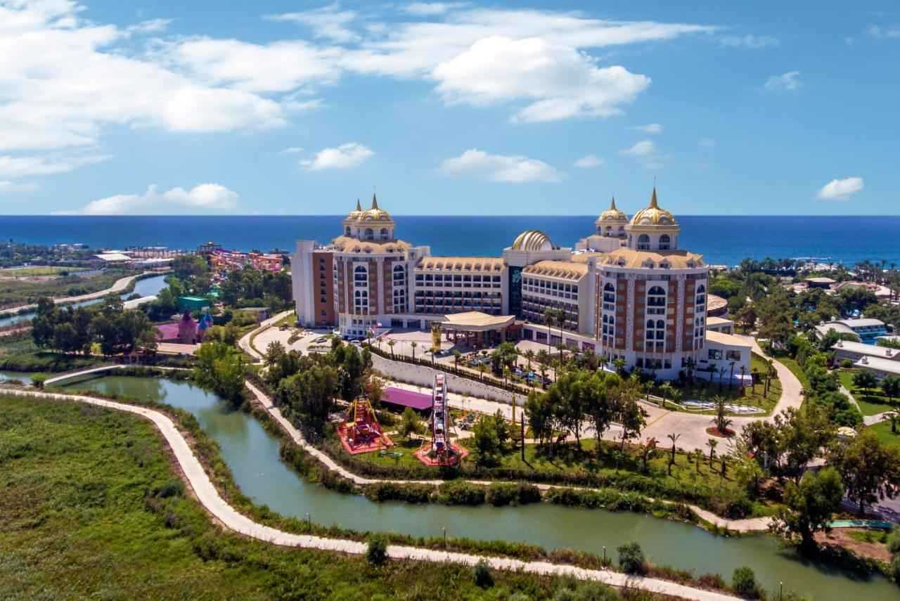 delphin be grand