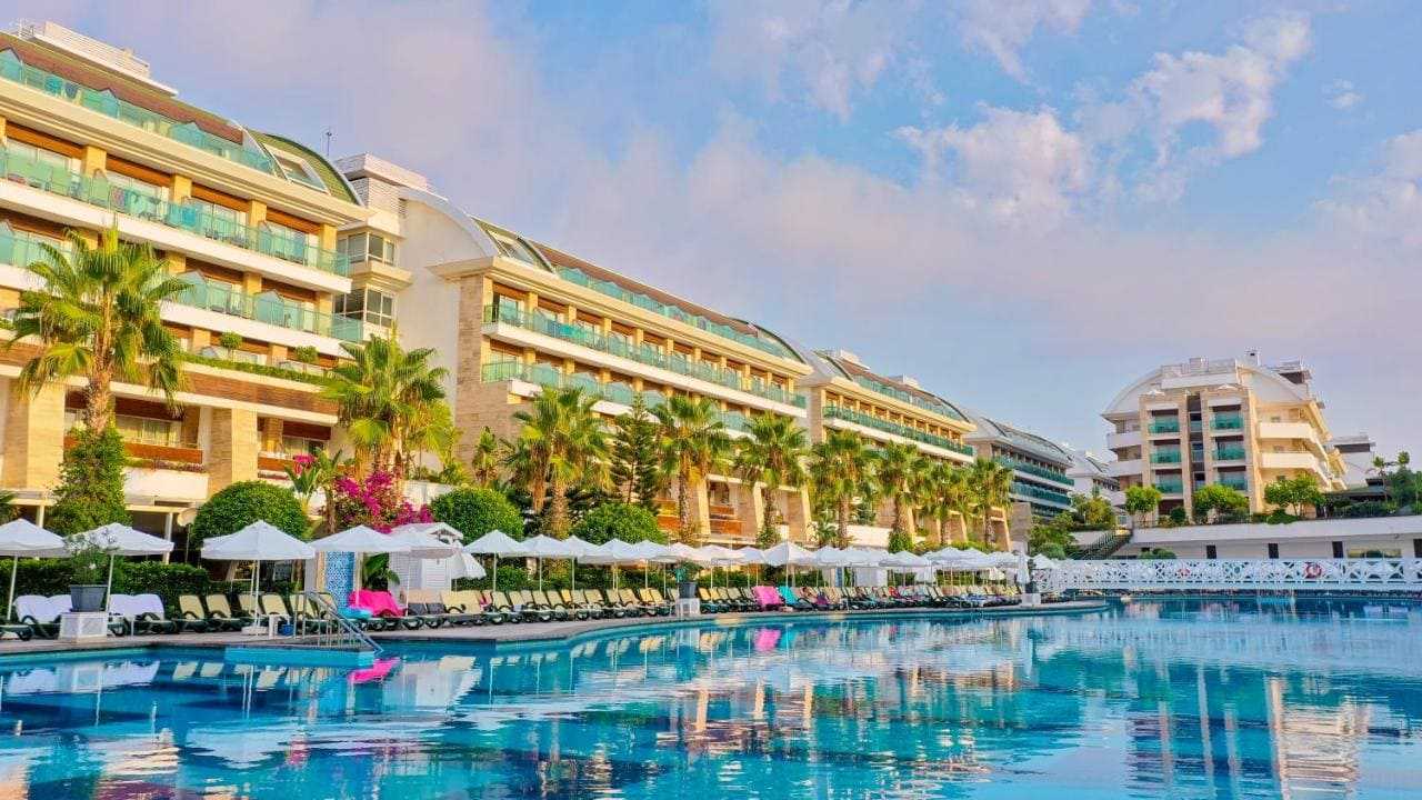 crystal water world