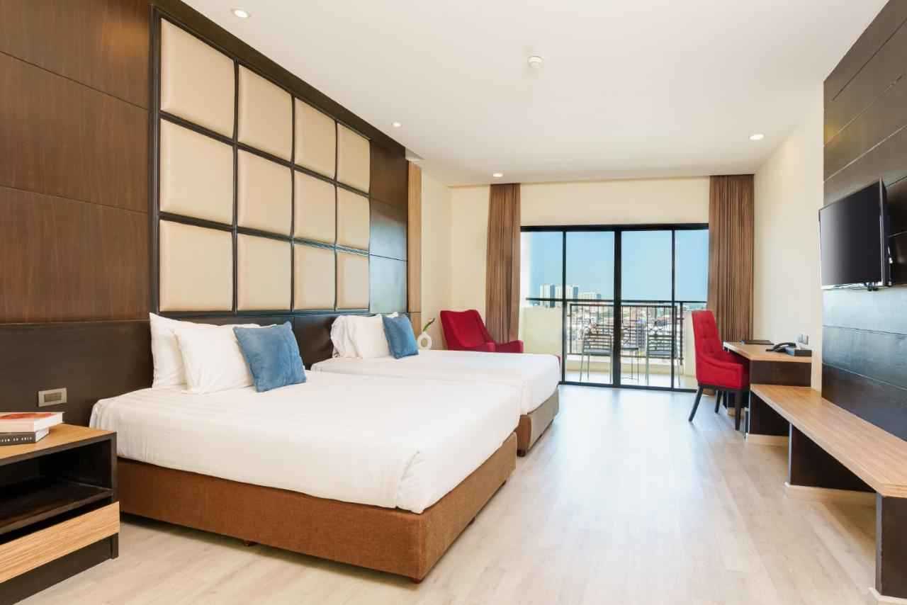 Montien Riverside Hotel