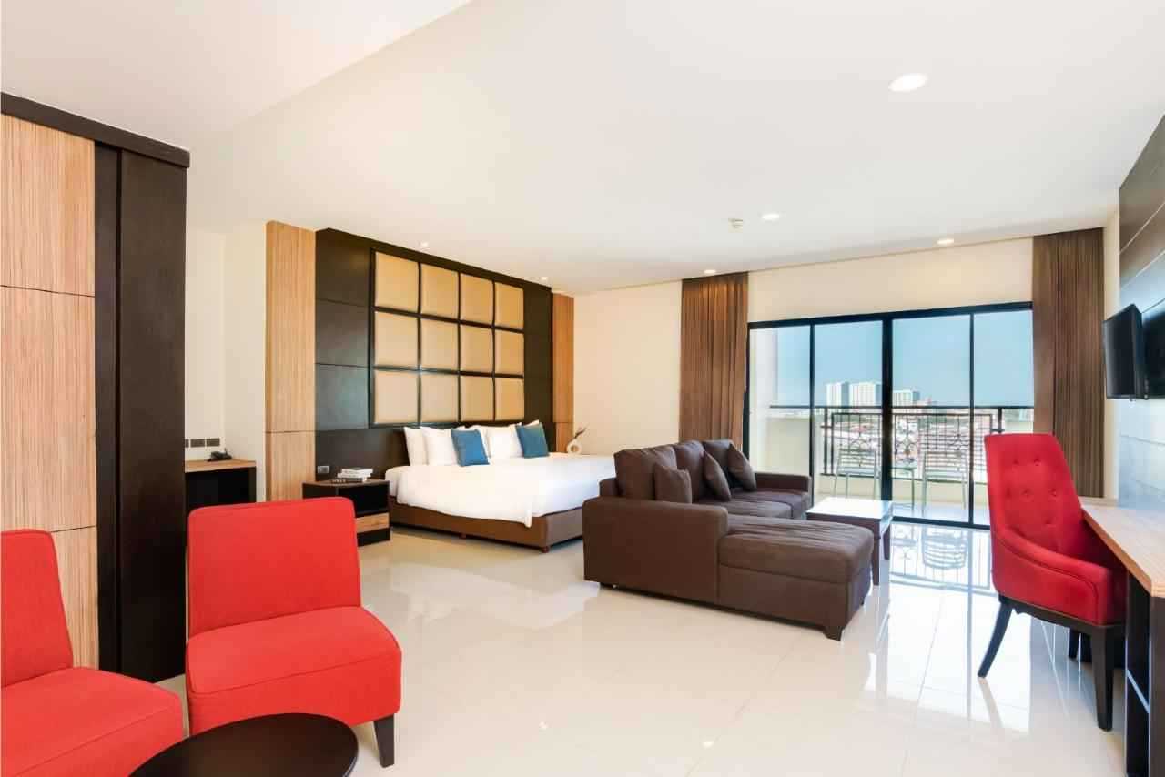 Montien Riverside Hotel