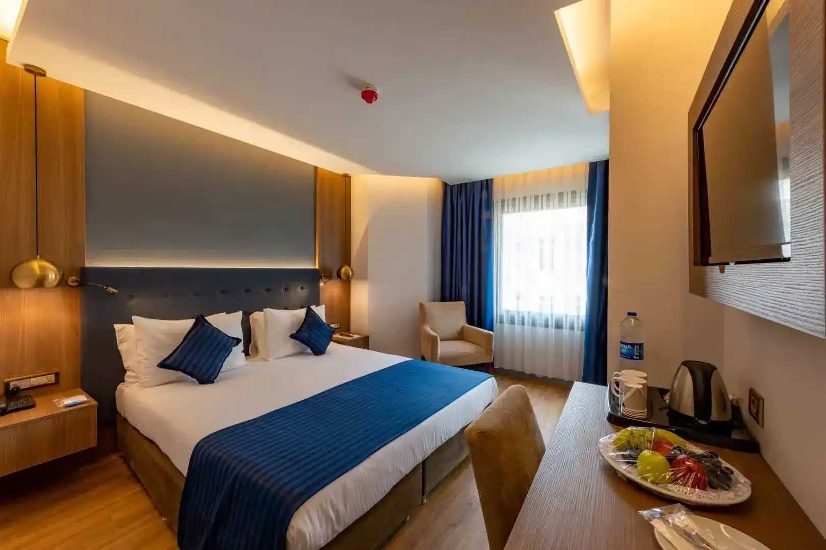 Nova Plaza Crystal
