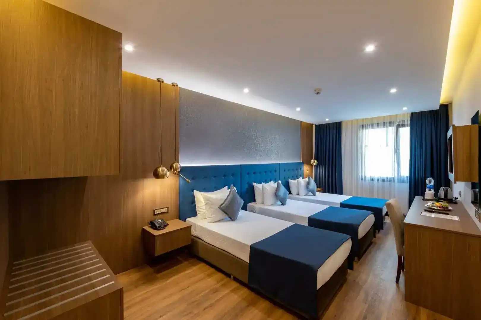 Nova Plaza Crystal