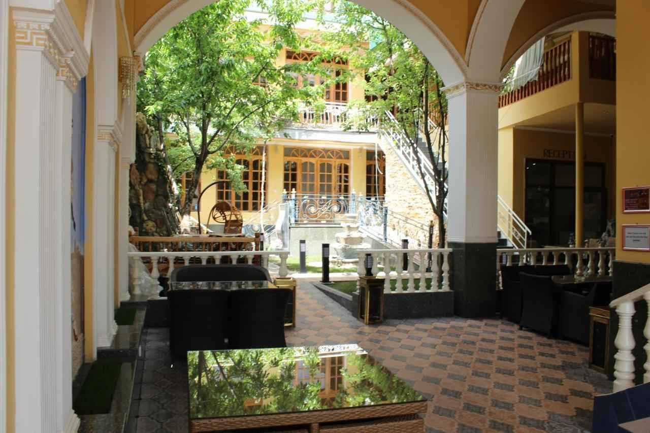 ATLAS B&B