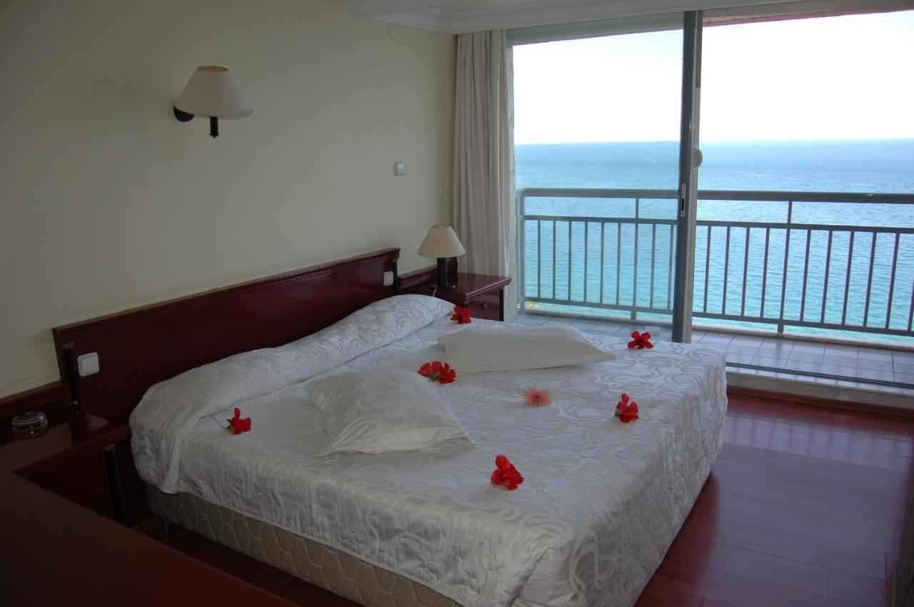 Lara Palace Hotel