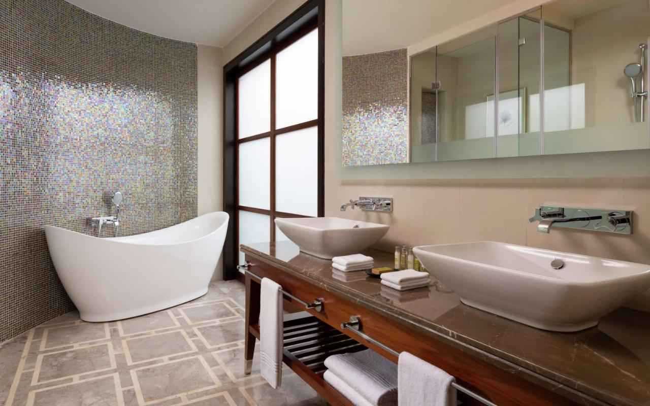 HILTON  DUSHANBE