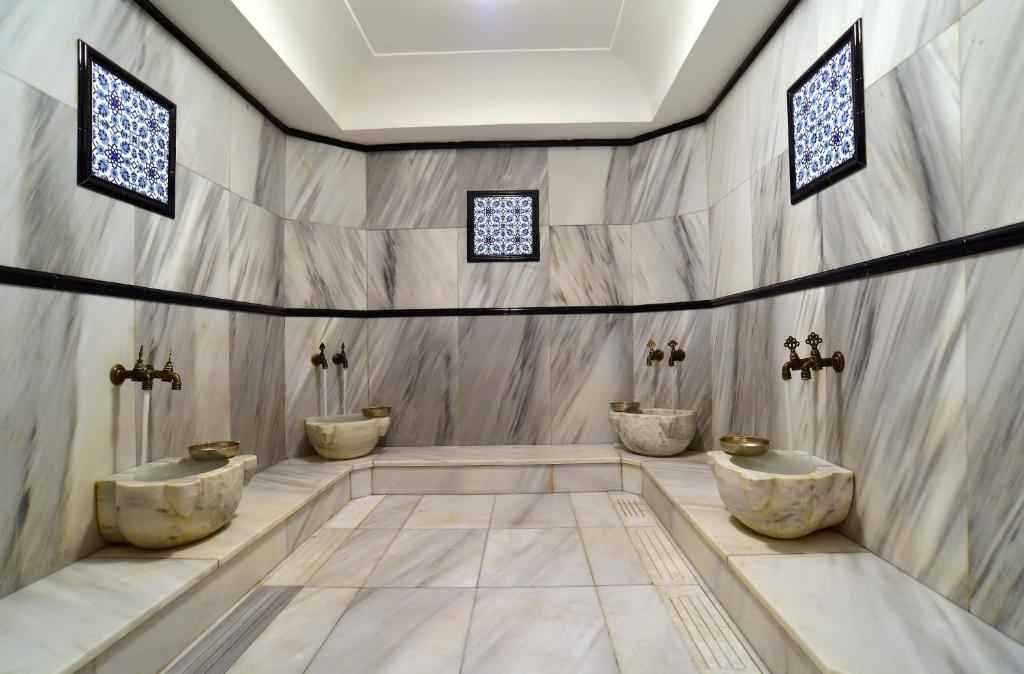 Pera Rose Hotel