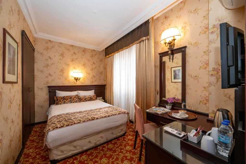 Pera Rose Hotel