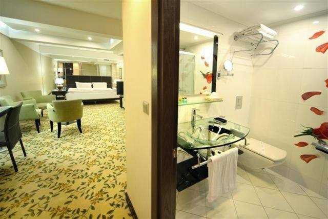 Cartoon Hotel