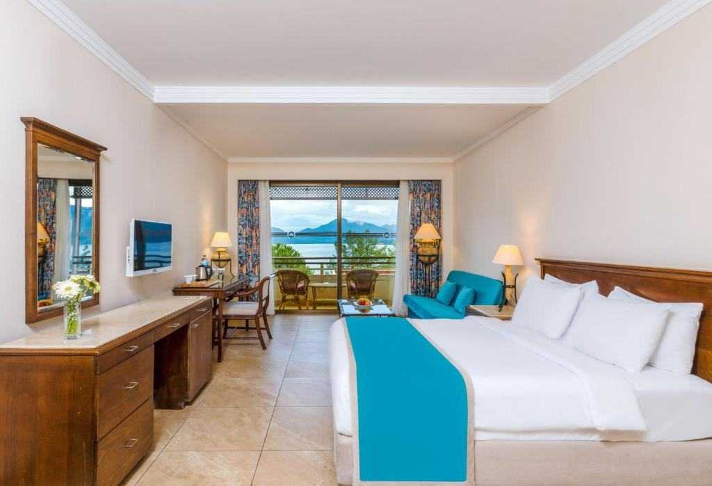 HOTEL LABRANDA MARES