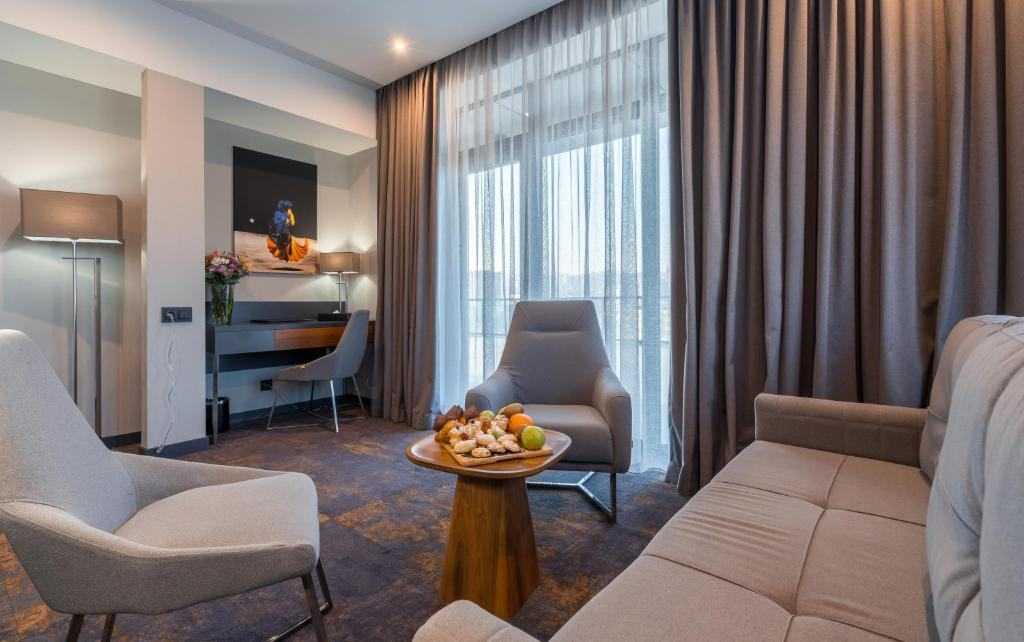 Onyx Hotel